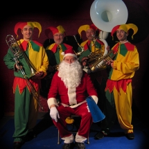 01-pere-noel-lutins-fous-du-roy