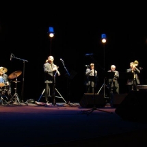 05-retro-jazz-band